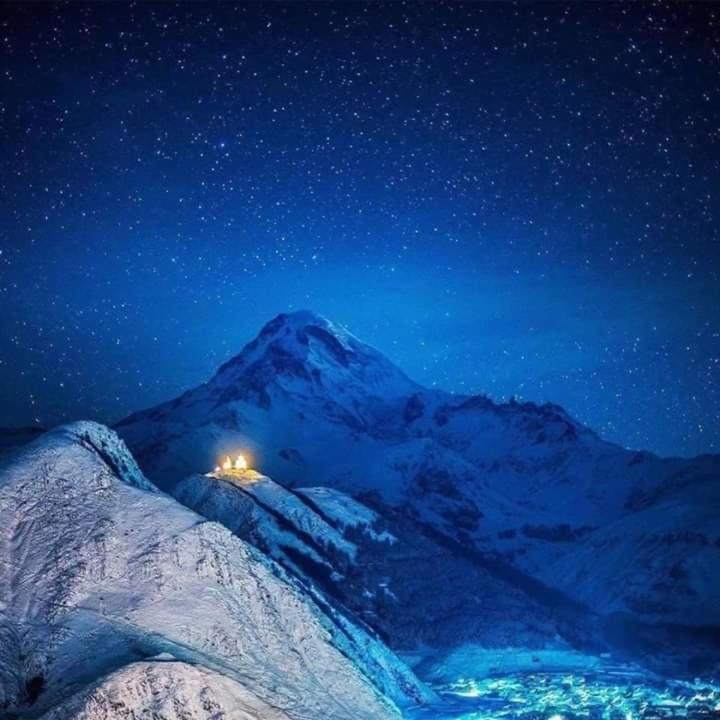 Hotel Kazbegi 1 Екстер'єр фото