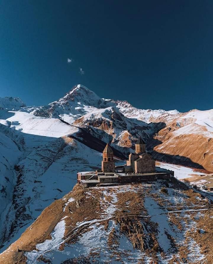 Hotel Kazbegi 1 Екстер'єр фото